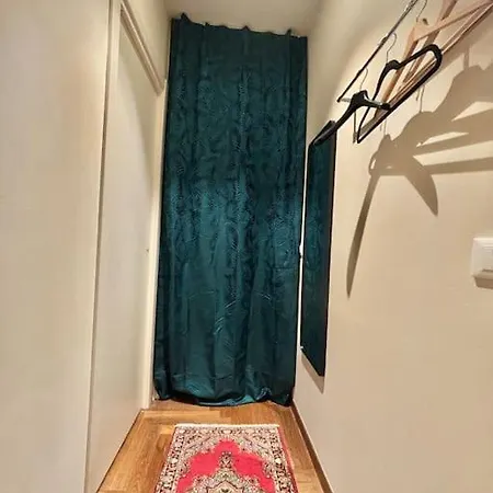 Apartman Lovely Flat Nearby Piazza Maggiore *